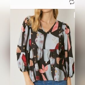Entro Black Abstract Printed V-Neck 3/4 Sleeve Tiered Blouse Size M